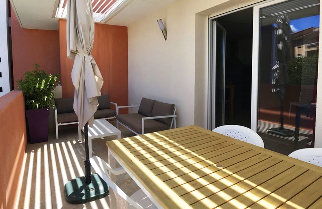 T3 Cardellina, Beach and center within walking distance, Terrace, Parking, Air-conditioning, Free WiFi