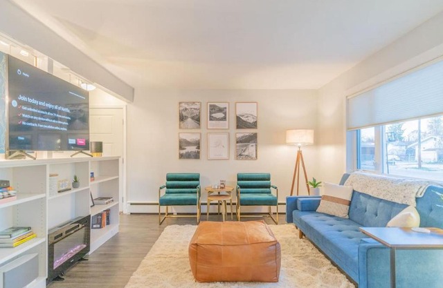 Taku's Contemporary & Stylish Private Retreat