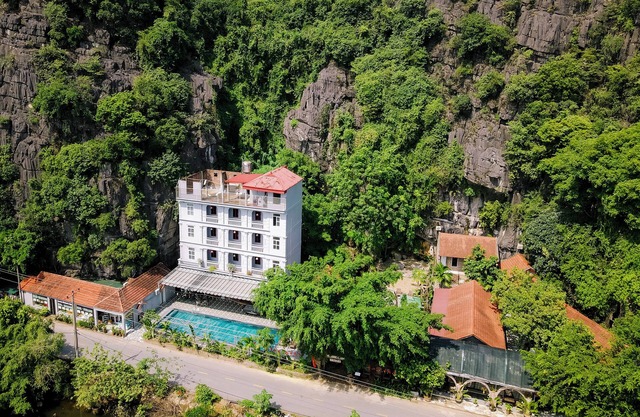 Tam Coc Lakeside Homestay