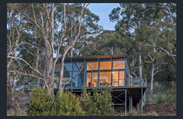 Tamar Ridge Winery Apartment. River Views!