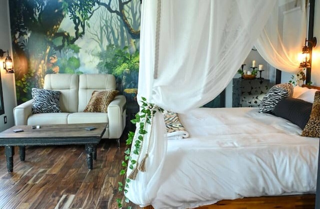 Tarzan And Jane Treehouse. Hot tub. Riverfront