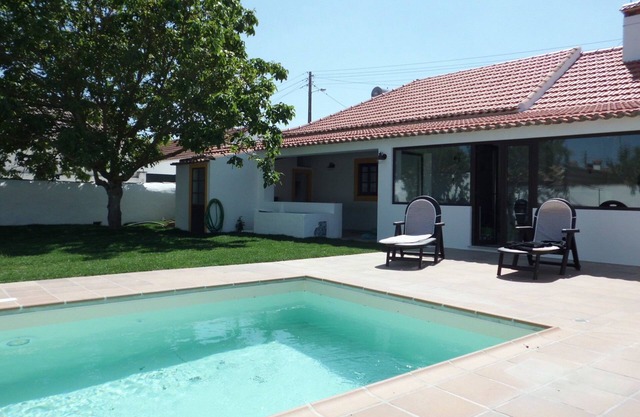 Tastefully Converted Cottage In A Typical Village Sleeping 6-7 People With Pool