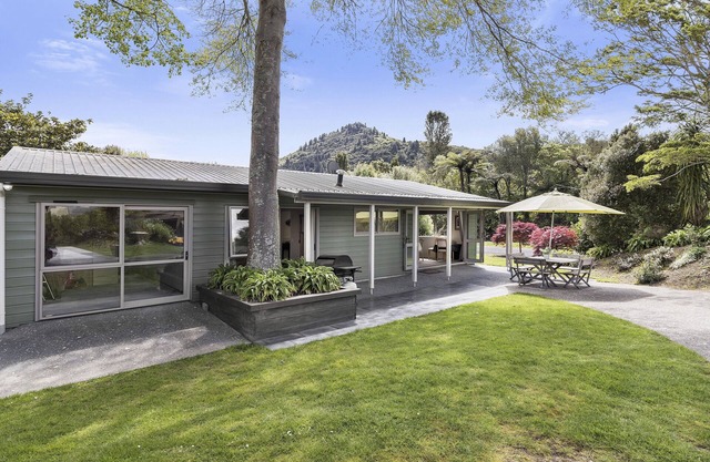 Te Miro Cottage - Lake Tarawera Cottage