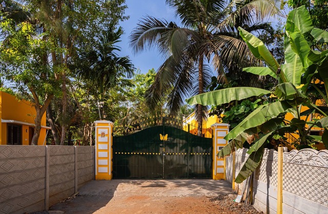 Teak Leaf Gateway Resort