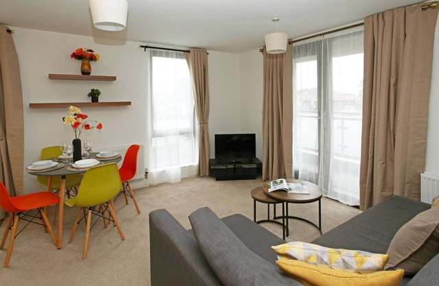 Telford - 2 Bedroom Modern Apartment