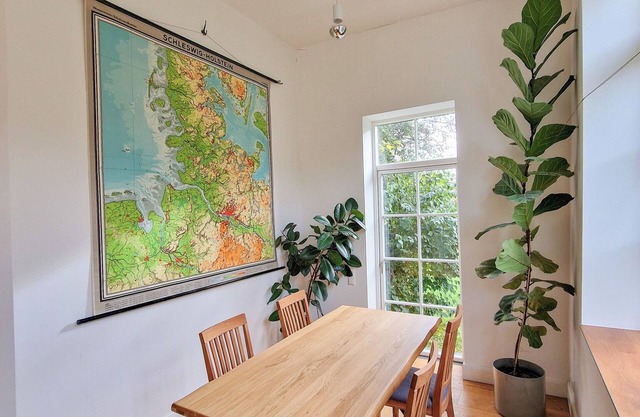 Tetenbüllerbü - always free from school!