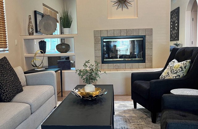 The 1st Place - Beautiful and spacious 5 bedroom home next to U of A.