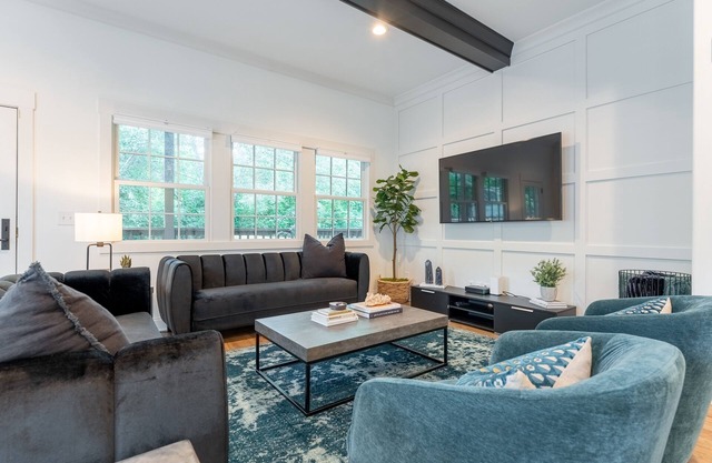 The Alabaster - Stylish Home in East Nashville