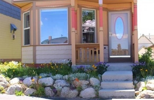 The Alpine Perch - Expansive views, downtown location, and new construction.