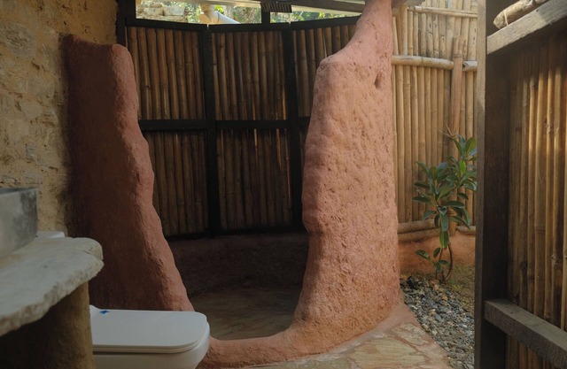 The art of Slow Living- 1BHK Earth-home in West Sikkim