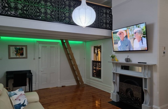 The Atrium - Classic Villa with up to 6 Bedrooms