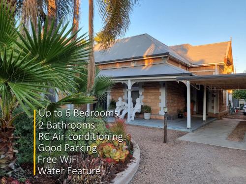 The Atrium - Classic Villa with up to 6 Bedrooms