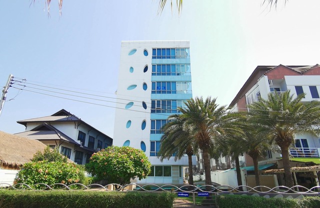 The Beach Bangsaen Condo Sea View Room 327-62 Floor 7n