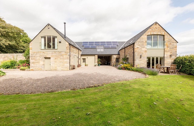 The Beehouse, Secret Rural Gem close to St Andrews golf courses and beaches
