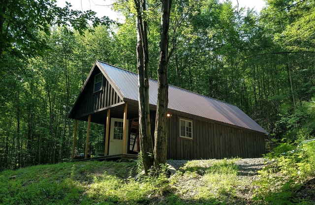 The Cabin at Fairview Farm and Guest Ranch