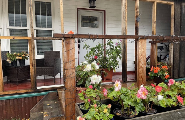 The Cable House. Charming Historic Home built in 1901. Excellent location.