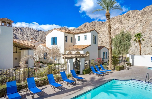 The Cahuilla - 3BR Legacy Villas townhome with Pool and Mountain Views. #259962