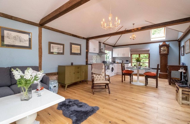 The Cart Lodge - sleeps 2 guests in 1 bedroom