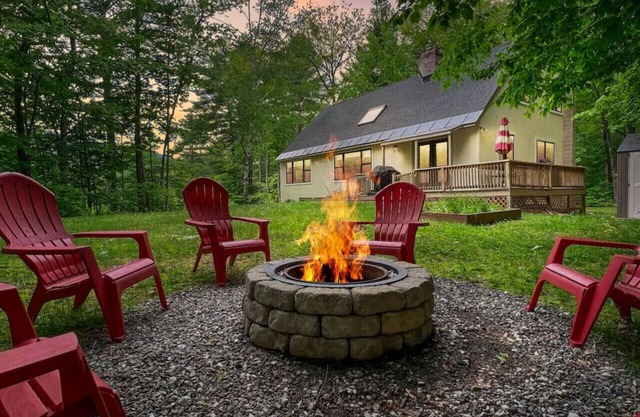 The Check Inn | Close to Hiking, Rivers, Storyland