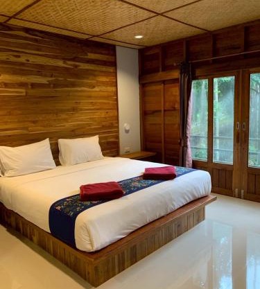 The Cliff & River Jungle Resort