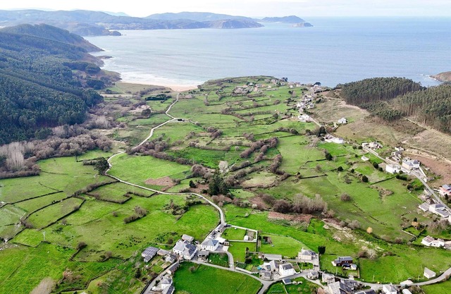 The Cliffs - PradaBeach