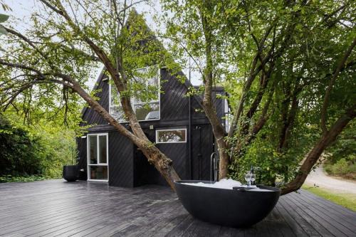 The Coast & Country Cottage