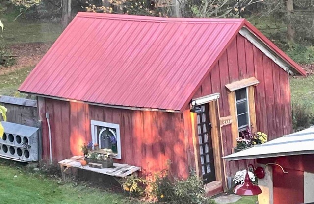 The Coop at CrowNestFarm! Communal Rec Room-Bathroom-Kitchenette