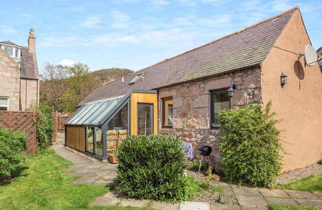 The Coyles Cottage - SBH