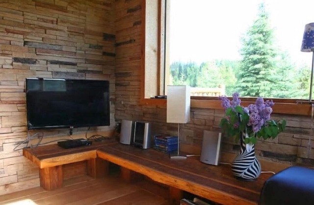 The Cozy Cabin - L.D.R.