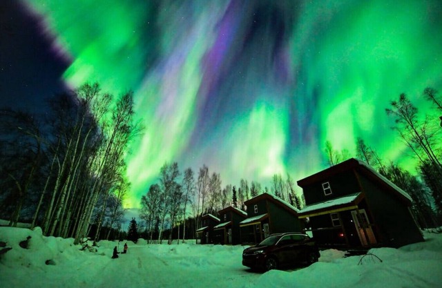 The Cozy Caribou - Frontier Village