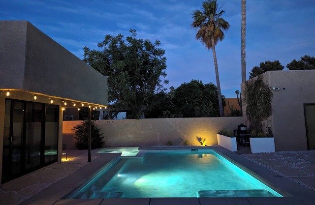 The Drachman - Heated Pool & Hot Tub, Spacious Retreat, UofA
