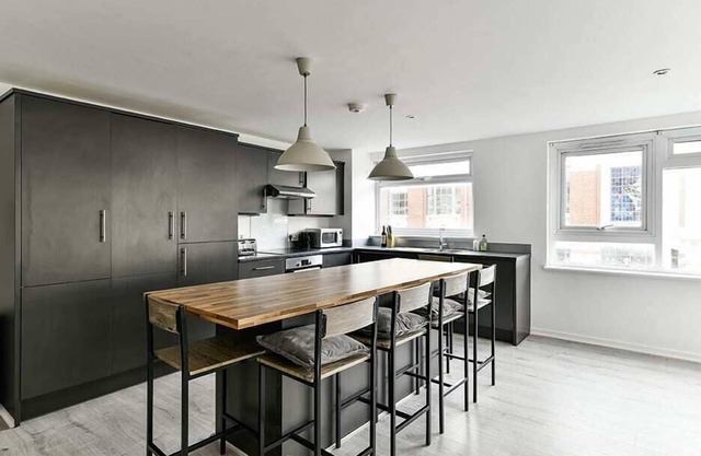 The Elden No2 Fairway Hosting