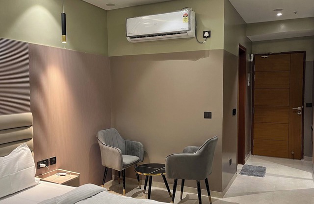 The Elite Luxe;Escape to our elegant hotel room in Lucknow.