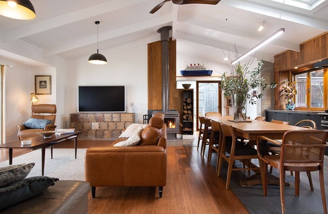 The Estate - Marnies Loft and Daylesford Homestead combined to sleep 10!