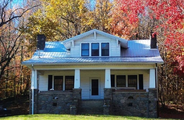 The Farmhouse at Foothills Farm Cosby/Gatlinburg