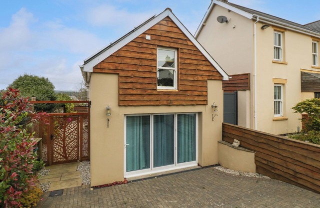 THE FOREST COACH HOUSE, pet friendly, with a garden in Forest Of Dean