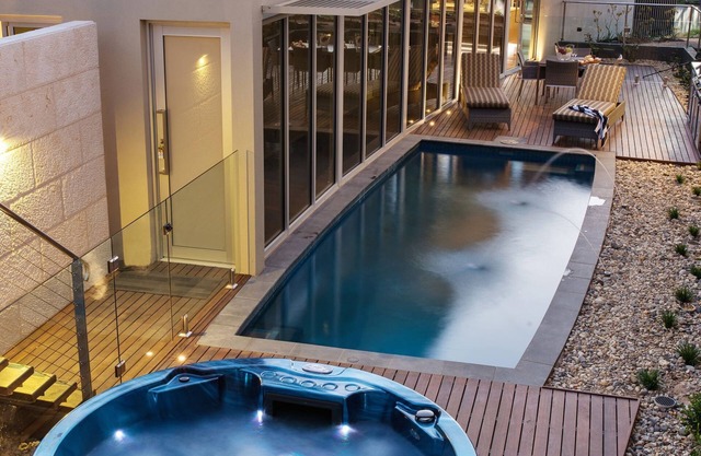 The Frames 'Montage' Luxury Retreat