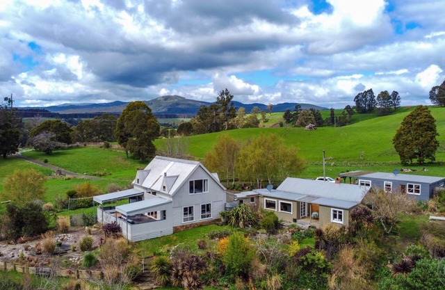 The Gardener's Cottage on Warrentinna
