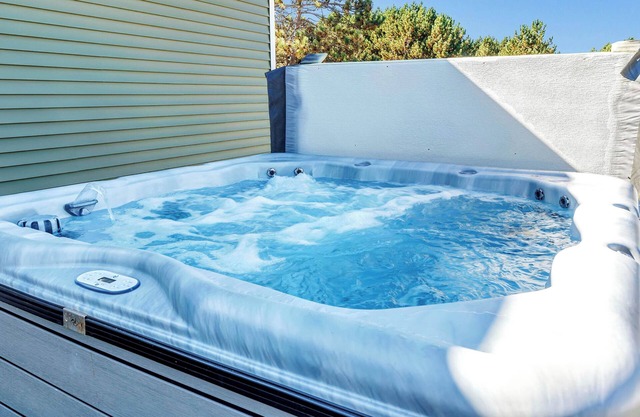 The Goat House | Waterfront | Hottub | 3 Acres | 5 Bedrooms