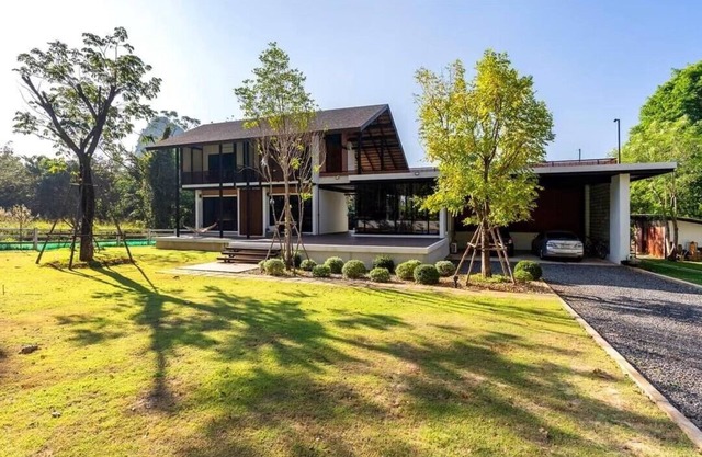 The green canopy estate