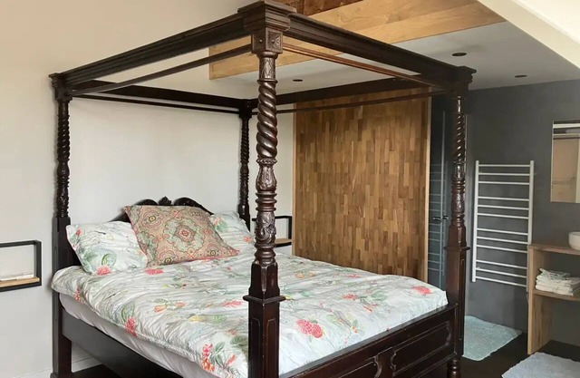 The Guest Room - B&B at 300 meters from the nature reserve Loonse and Drunense Dunes