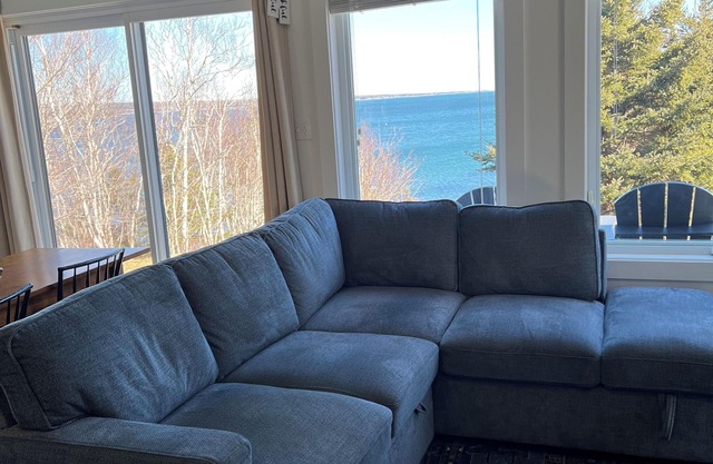 The Harbor Hideaway - Ocean Front - Private - Port Mouton