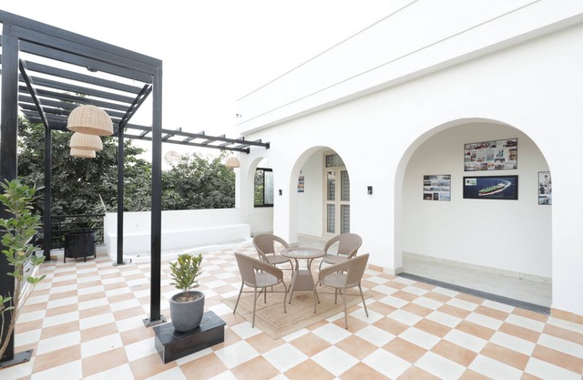 The Helm House By Ebony Stays – Luxury 4 BHK Villa in Jaipur with Private Pool