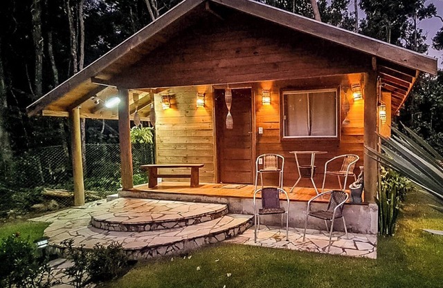 The Hideaway Cabin - Rustic, Cosy & Perfect for Nature Lovers!