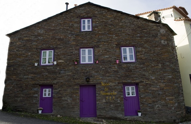 The House of Rosemary, Charming Hut