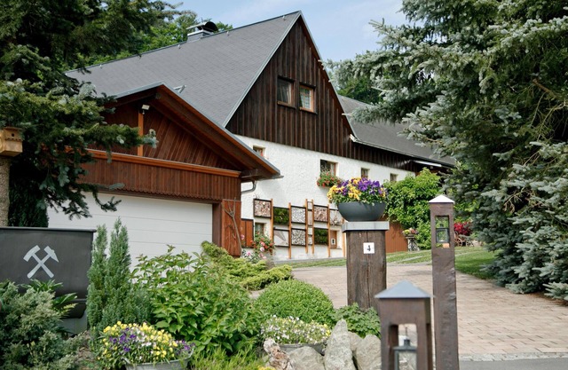 The house 'Waldblick' welcomes you to the ERZGEBIRGE!