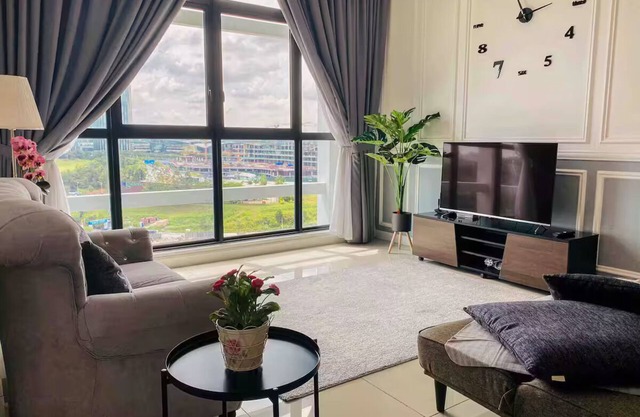 The Icon @ Conezion IOI City Mall Putrajaya, Golf View 3BRnn