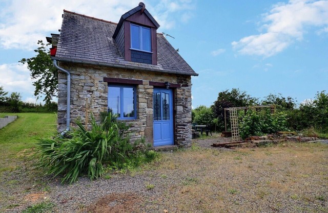The little blue house