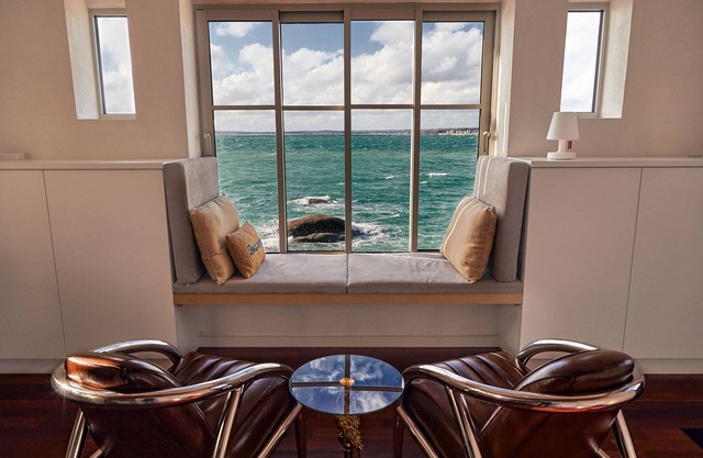 The "Maison du Douanier", like a boat overlooking the Atlantic