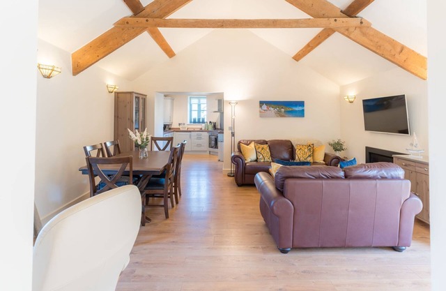 The Milking House - a llyn peninsula that sleeps 4 guests in 2 bedrooms